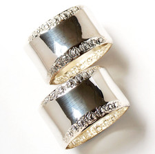 2 Serviettenringe versilbert /