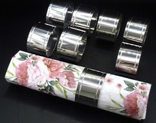 Set  von 8 identischen